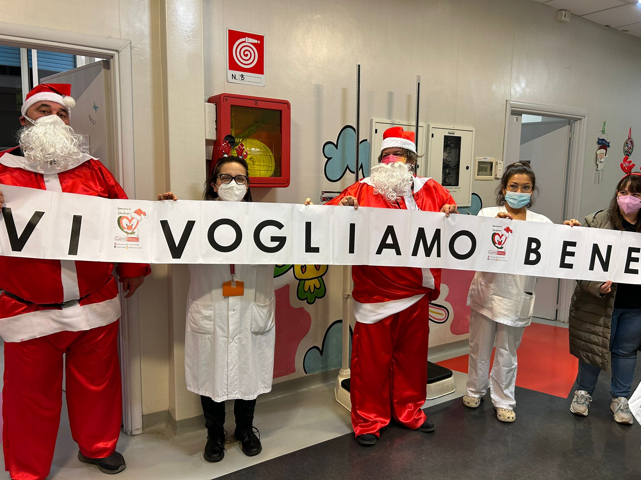 Roma – 24 dicembre 2023, consegna giochi al repatto pediatrico del Policlinico Umberto I.